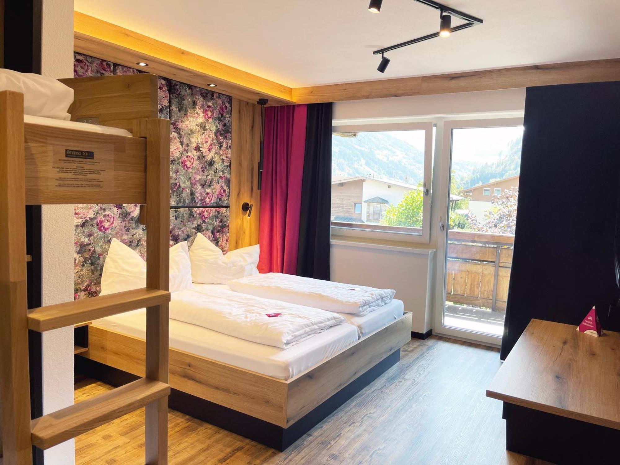 First Mountain Hotel Zillertal Aschau Im Zillertal Exterior foto